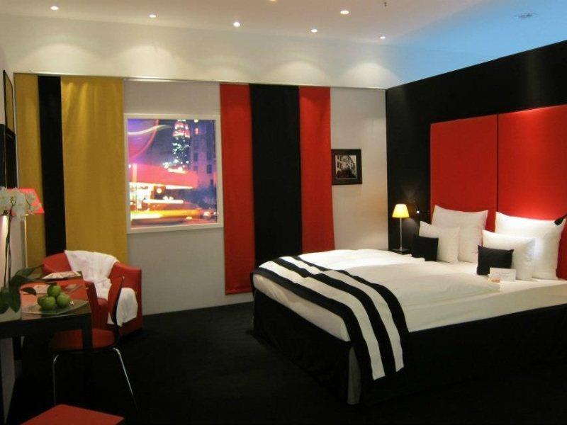 Holiday Inn Munich - Westpark By Ihg Eksteriør billede